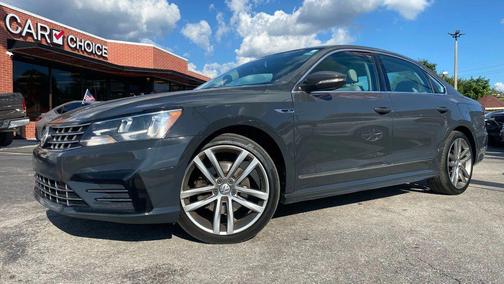2017 Volkswagen Passat 1.8T R-Line w/Comfort