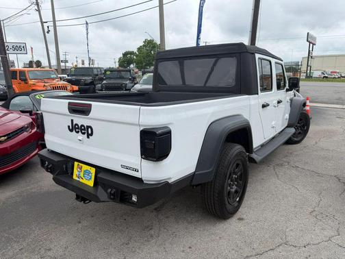 2021 Jeep Gladiator Sport