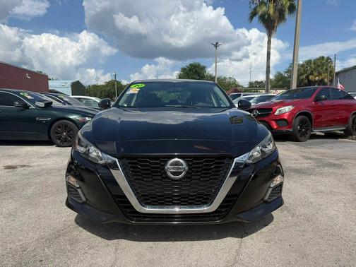 Black 2020 Nissan Altima S FWD