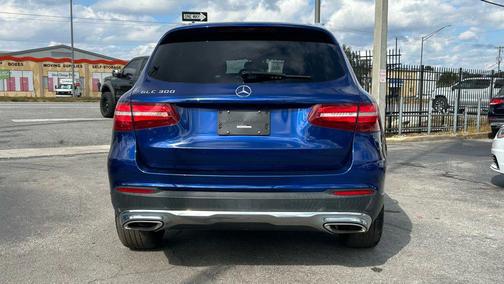 2017 Mercedes-Benz GLC 300 Base