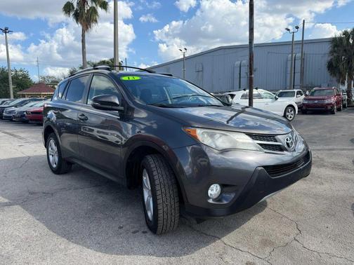 2013 Toyota RAV4 XLE