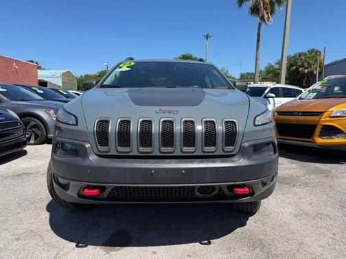 2014 Jeep Cherokee Sport