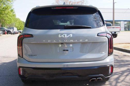 Wolf Gray 2024 Kia Telluride SX