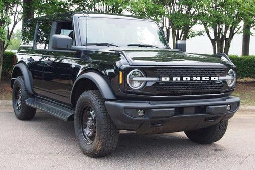 Shadow Black 2026 Ford Bronco Outer Banks