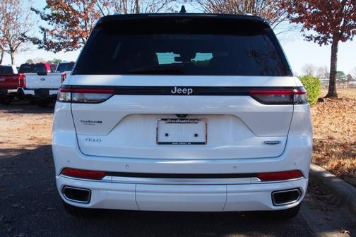 2024 Jeep Grand Cherokee SUMMIT
