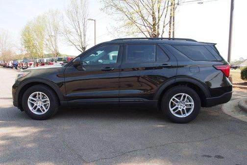 Black Metallic 2026 Ford Explorer Active