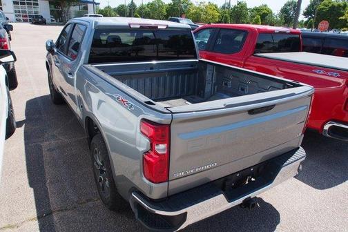 Sterling Gray Metallic 2023 Chevrolet Silverado 1500 LT