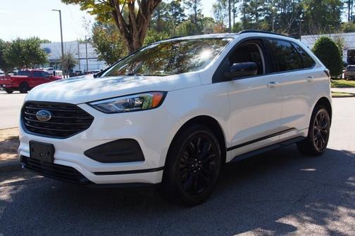 2022 Ford Edge SE