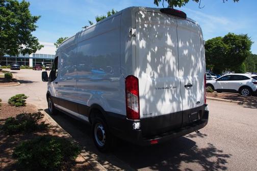 2025 Ford Transit-250 148 WB MEDIUM ROOF CARGO