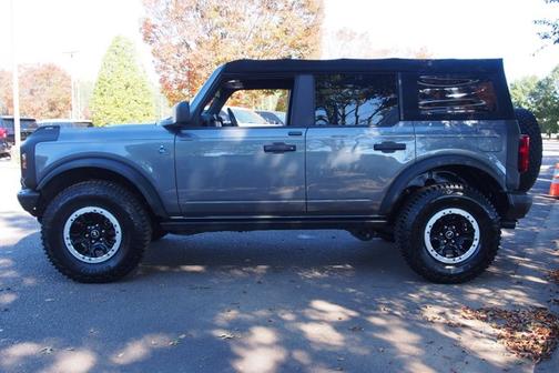 2021 Ford Bronco BLACK DIAMOND