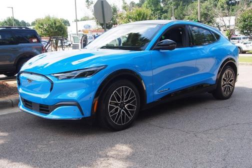 2024 Ford Mustang Mach-E PREMIUM