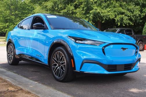 2024 Ford Mustang Mach-E PREMIUM