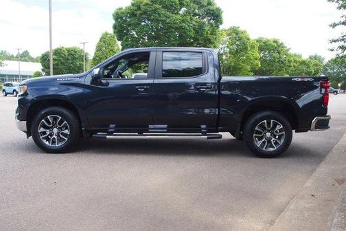 Dark Ash Metallic 2023 Chevrolet Silverado 1500 LT