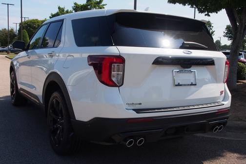 2022 Ford Explorer ST