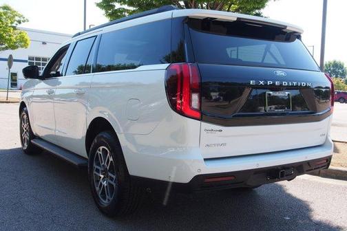 Oxford White 2025 Ford Expedition Max Active