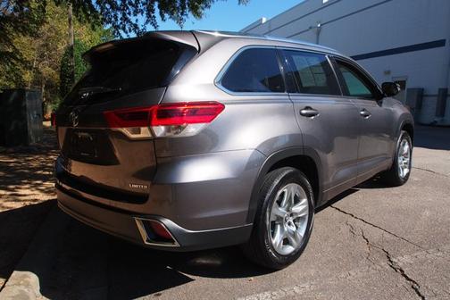 2019 Toyota Highlander LIMITED
