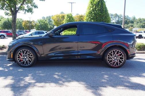 2022 Ford Mustang Mach-E GT