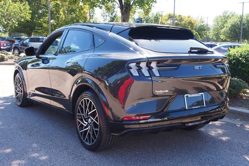 2022 Ford Mustang Mach-E GT