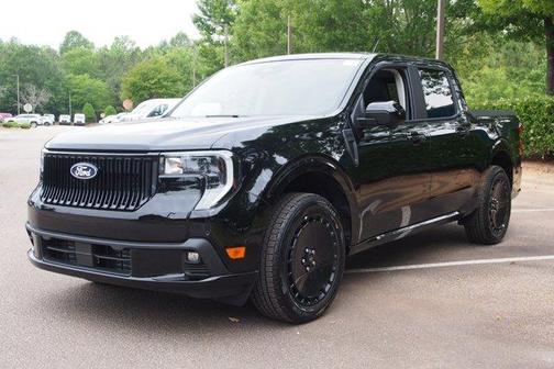 Shadow Black 2026 Ford Maverick Lobo High