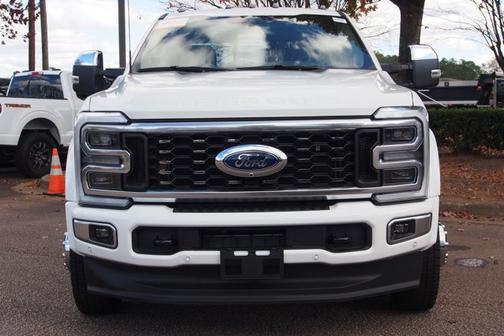 2025 Ford F-450 PLATINUM DRW
