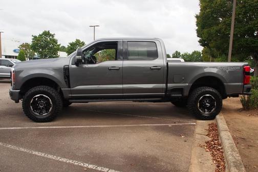 2025 Ford F-250 LARIAT
