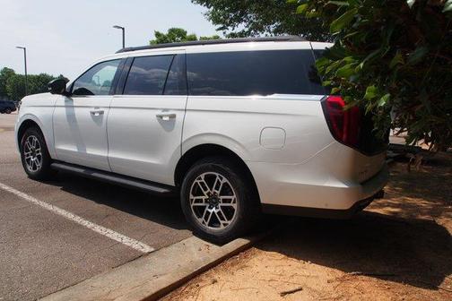 Oxford White 2025 Ford Expedition Max Active