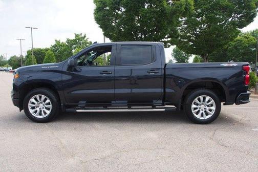 Dark Ash Metallic 2022 Chevrolet Silverado 1500 Custom