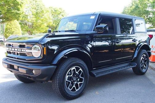 Shadow 2026 Ford Bronco Outer Banks