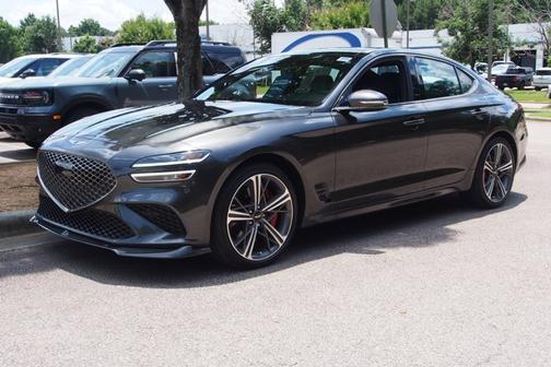 2024 Genesis G70 2.5T