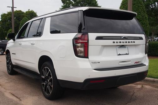 2024 Chevrolet Suburban RST