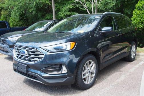 Blue Metallic 2022 Ford Edge SEL