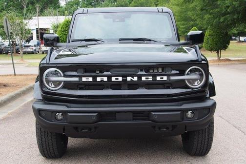 Shadow 2026 Ford Bronco Outer Banks