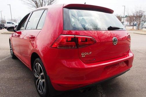 2017 Volkswagen Golf TSI SE 4-Door