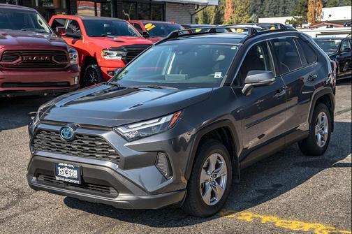 2023 Toyota RAV4 Hybrid XLE