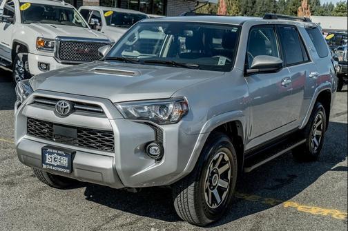 2024 Toyota 4Runner TRD Off Road