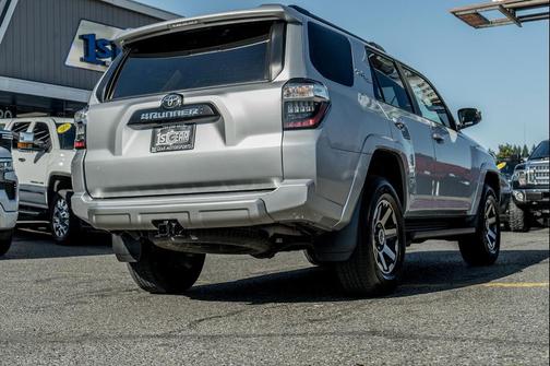 2024 Toyota 4Runner TRD Off Road