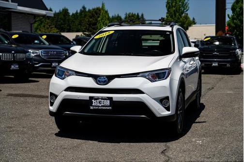 2018 Toyota RAV4 Hybrid XLE