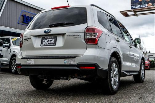 Satin White Pearl 2015 Subaru Forester 2.5i Premium