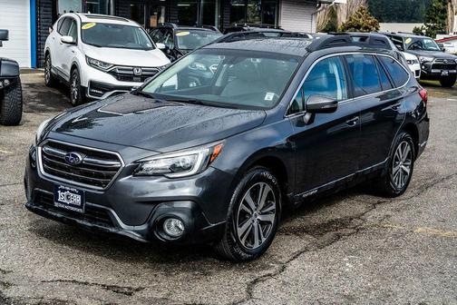Magnetite Gray Metallic 2018 Subaru Outback 2.5i Limited