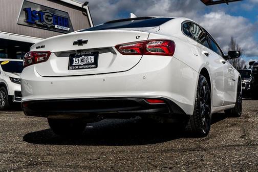 Summit White 2024 Chevrolet Malibu 1LT