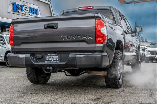 2018 Toyota Tundra SR5