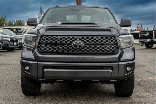 2018 Toyota Tundra SR5
