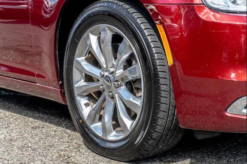 2019 Chrysler 300 Limited