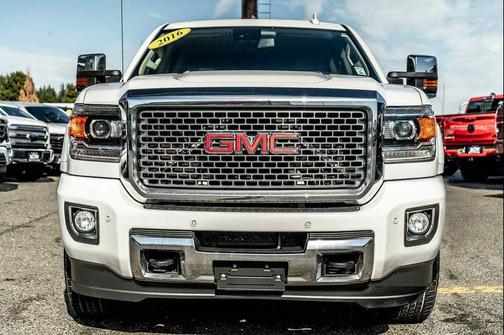 2016 GMC Sierra 2500 Denali