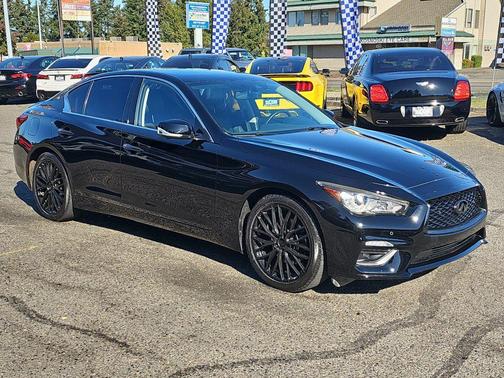 Black 2022 INFINITI Q50 3.0t LUXE