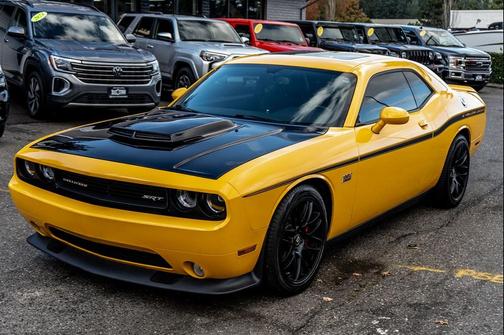 2012 Dodge Challenger SRT8 392