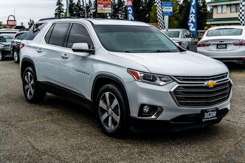 Summit White 2019 Chevrolet Traverse LT Leather