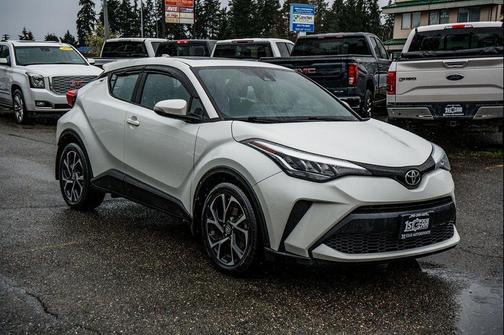Blizzard Pearl 2021 Toyota C-HR XLE