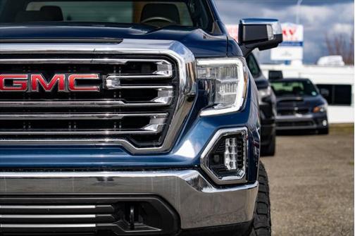 2022 GMC Sierra 1500 SLT