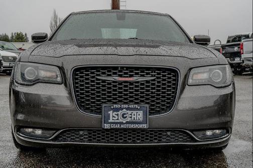 Granite Crystal Metallic Clearcoat 2022 Chrysler 300 S